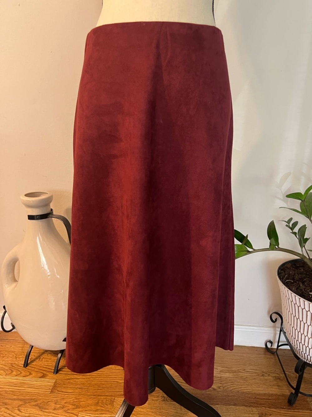 Sioni Burgundy A-Line Suede-Look Skirt